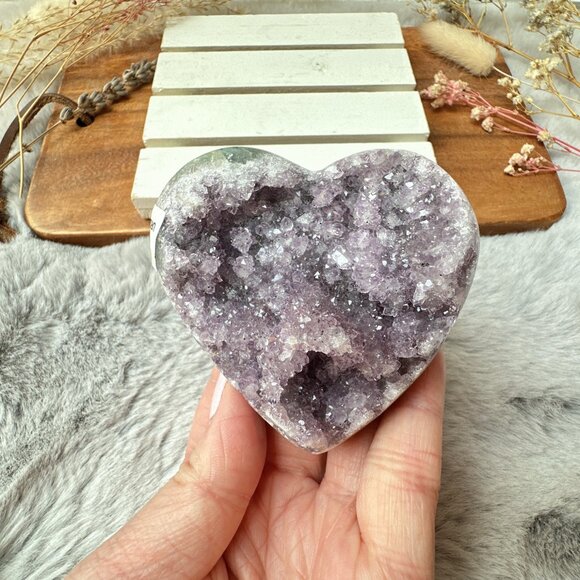 Gorgeous Amethyst Heart Cluster - Picture 7 of 8